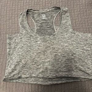 Athletic workout tank